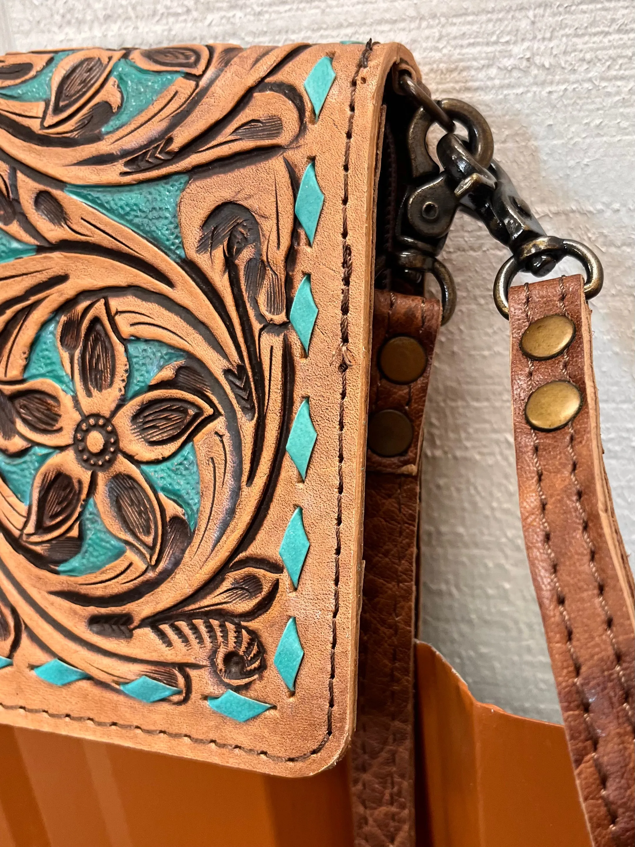 American Darling Hand-Tooled Finge Crossbody Wallet Cutch Purse ADBG485 BRTRQI