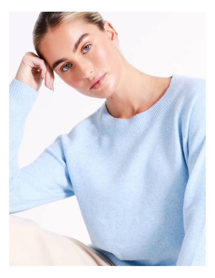 Doffy Long Sleeve Pullover in Blue