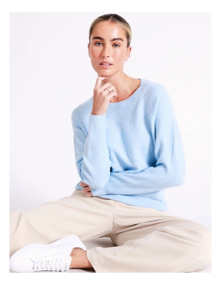 Doffy Long Sleeve Pullover in Blue