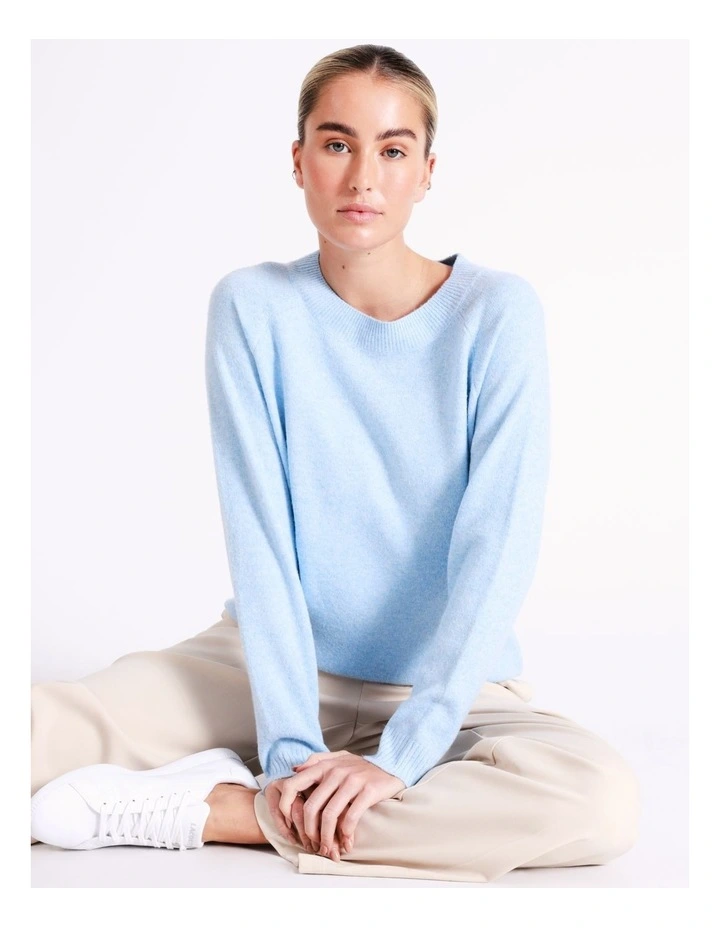 Doffy Long Sleeve Pullover in Blue