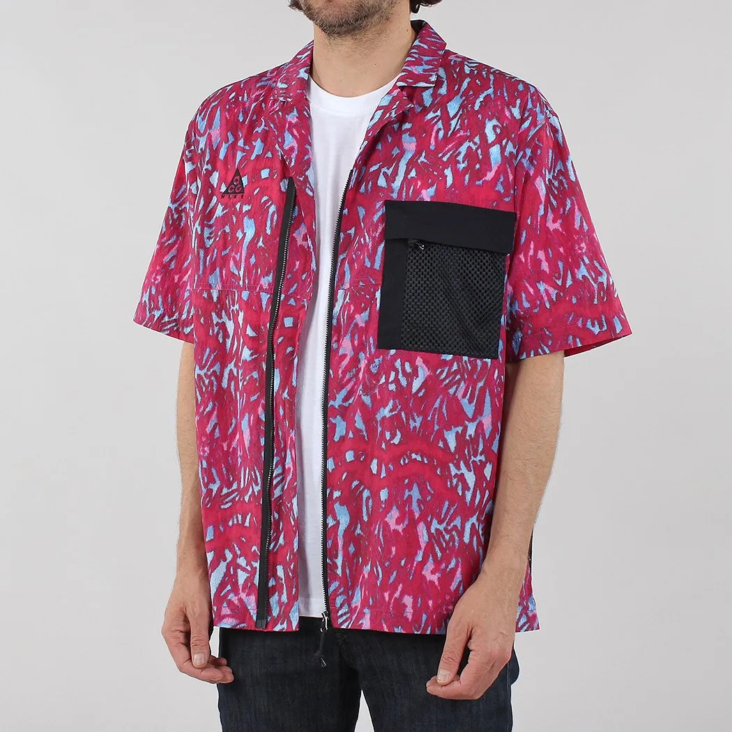 Nike ACG Full Zip Short Sleeve Shirt