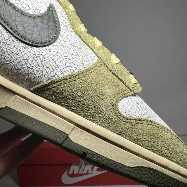 Nike Dunk High Re-Raw