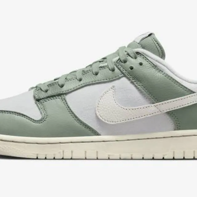 NIKE DUNK LOW MICA GREEN