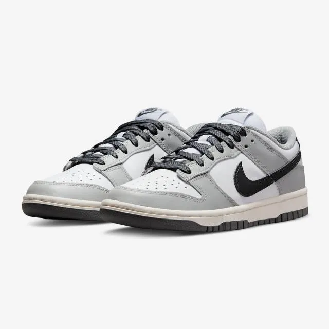 Nike Women's Dunk Low (Light Smoke Grey/ White/ Black) S...