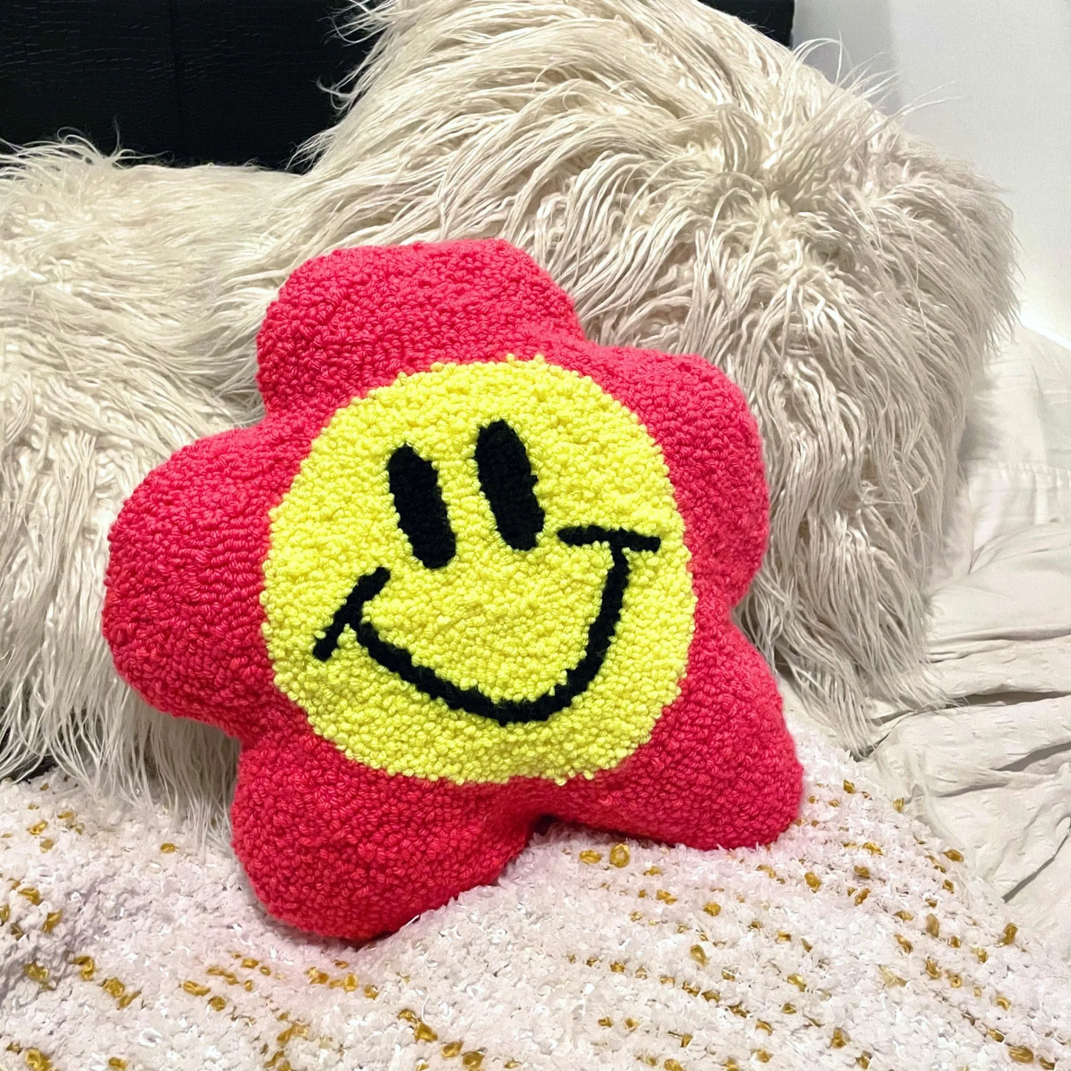 Smiley Face Daisy Pillow